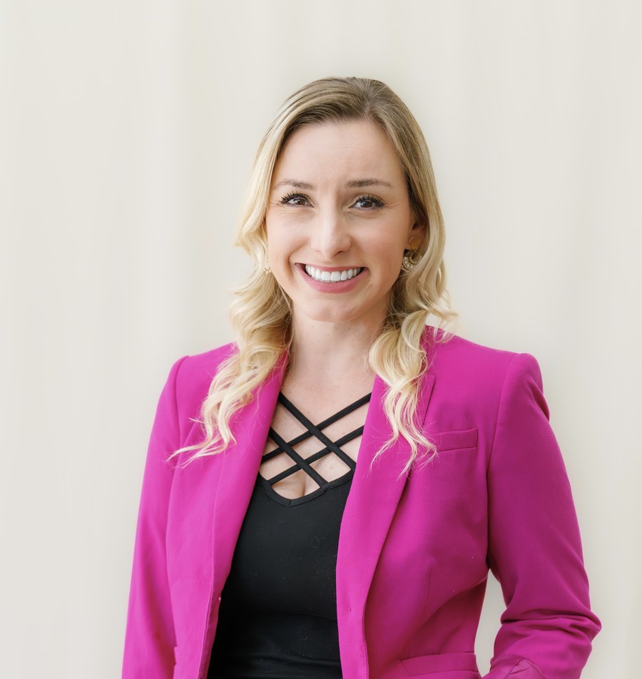 Lexie De Stefano, Arlington County and Fairfax County real estate agent